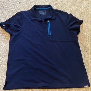 Men’s fig scrub top size medium